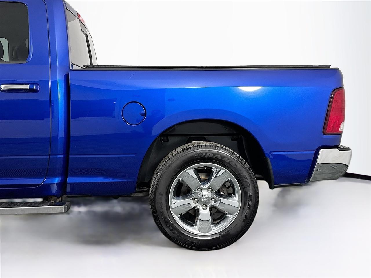 RAM 1500 Big Horn 4x4 Quad Cab 6'4" Box 2017