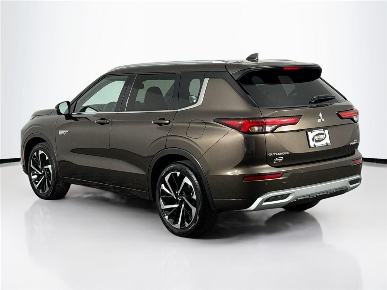 Mitsubishi Outlander PHEV 40th Anniversary S-AWC 2023