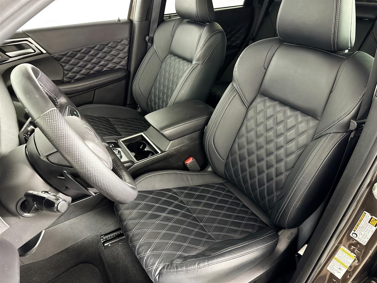 Mitsubishi Outlander PHEV 40th Anniversary S-AWC 2023