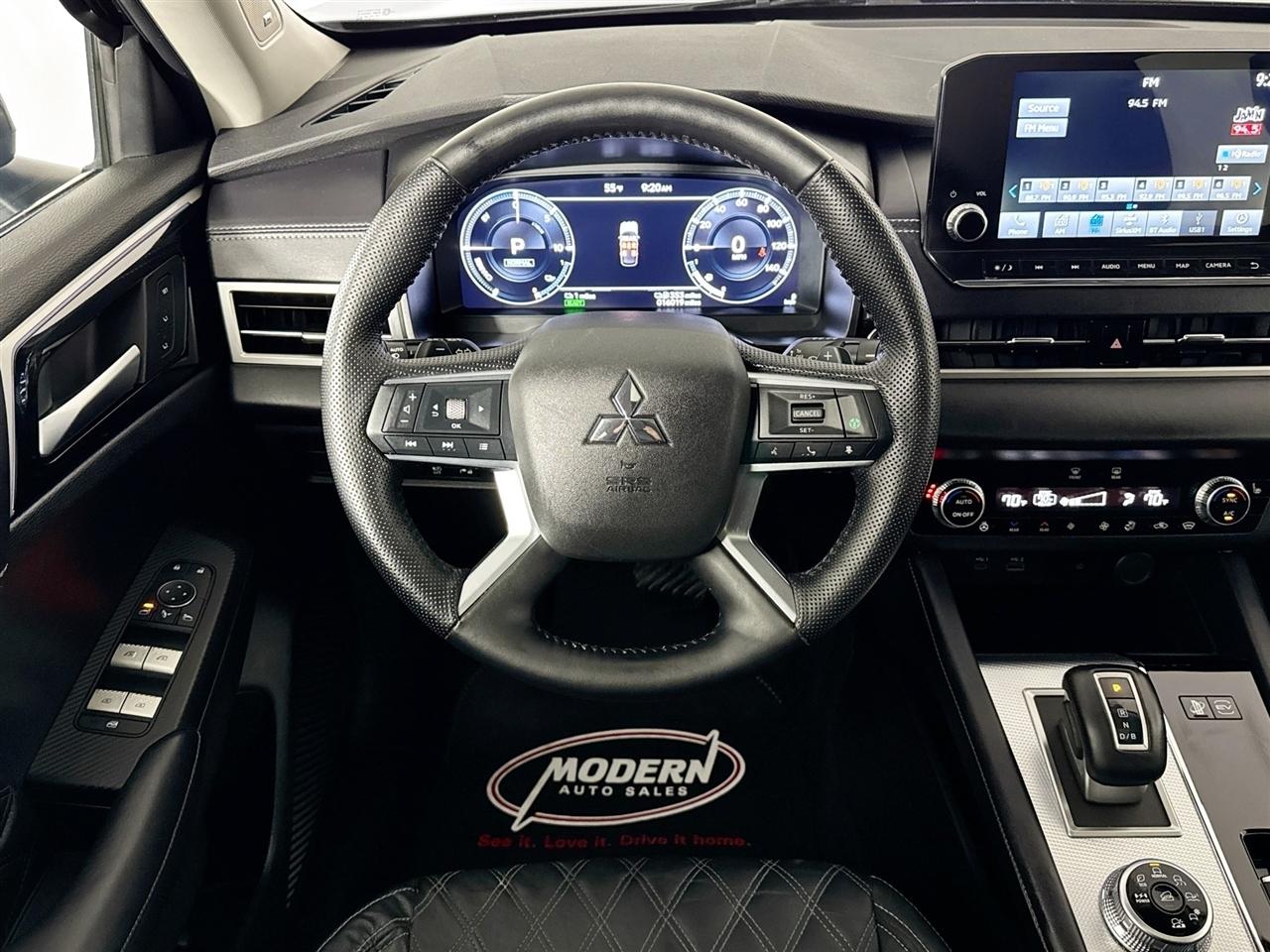 Mitsubishi Outlander PHEV 40th Anniversary S-AWC 2023