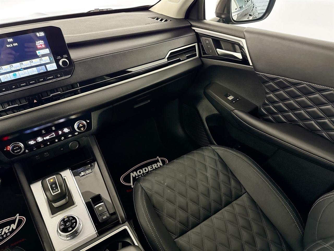 Mitsubishi Outlander PHEV 40th Anniversary S-AWC 2023