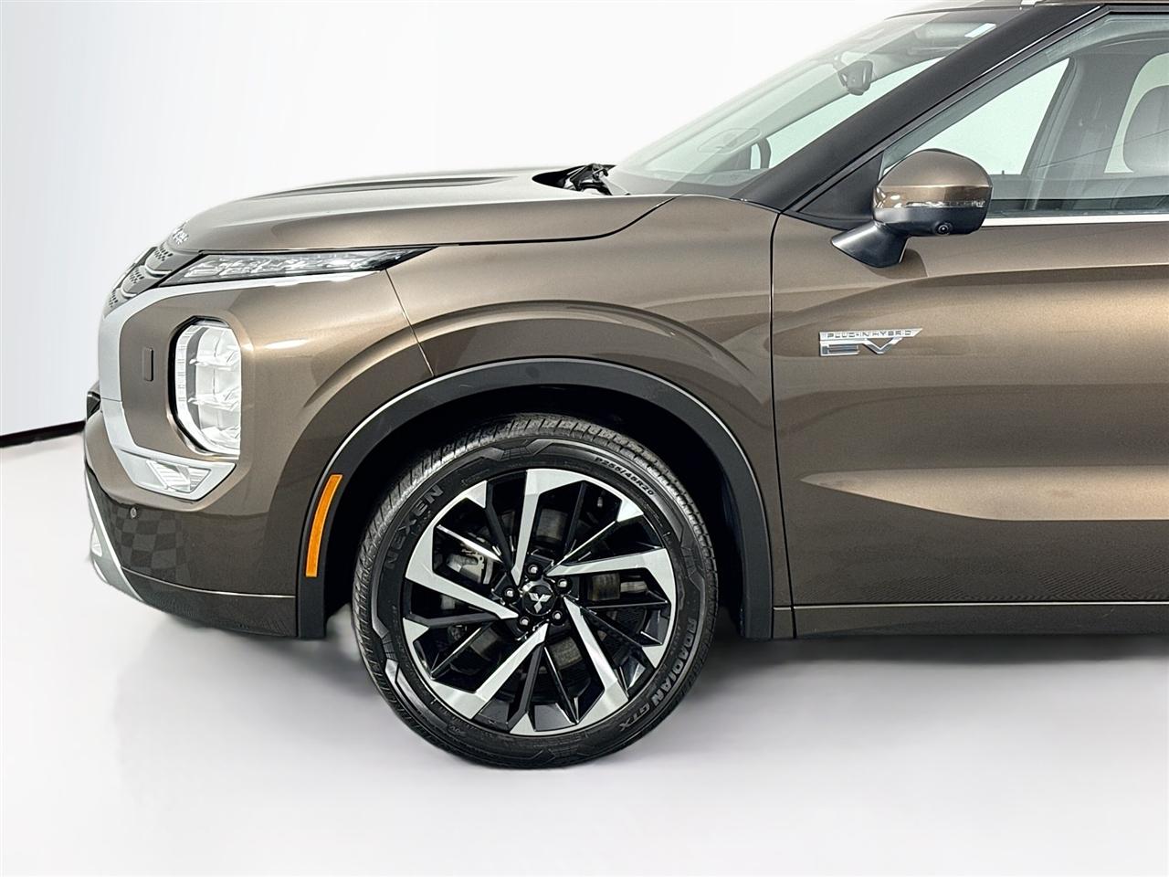 Mitsubishi Outlander PHEV 40th Anniversary S-AWC 2023