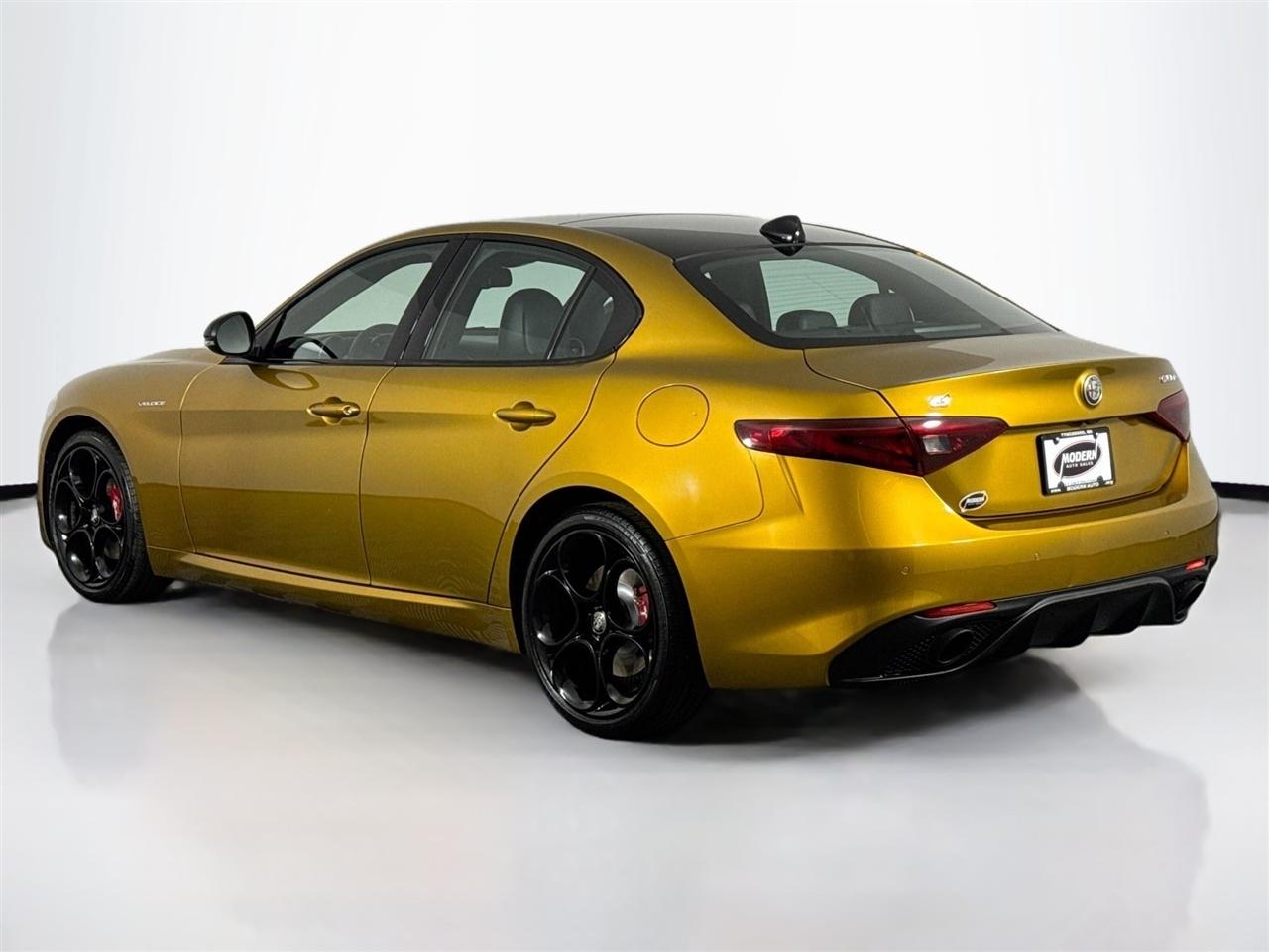 Alfa Romeo Giulia Veloce AWD 2022