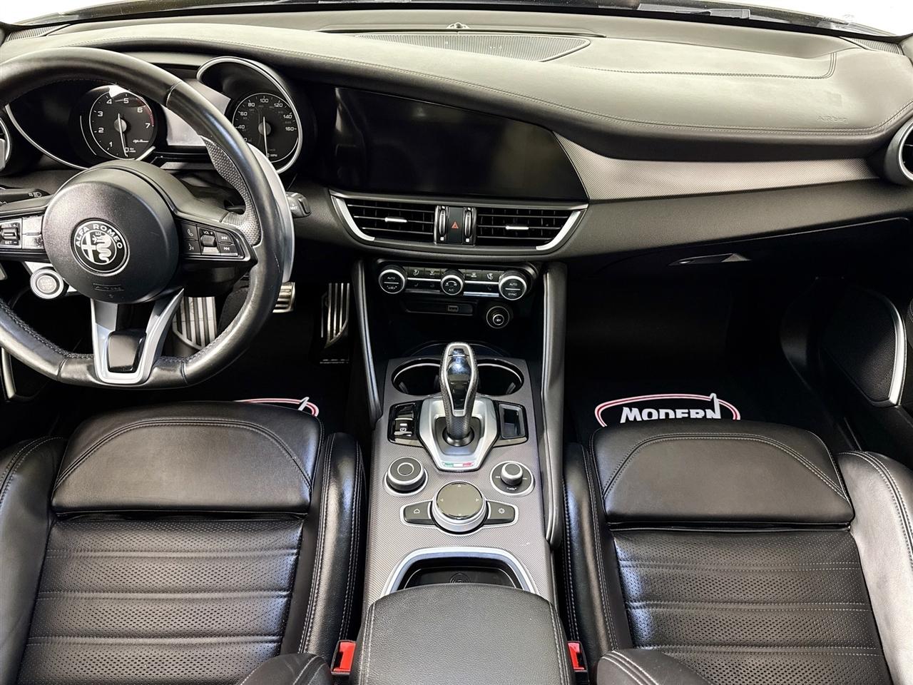 Alfa Romeo Giulia Veloce AWD 2022