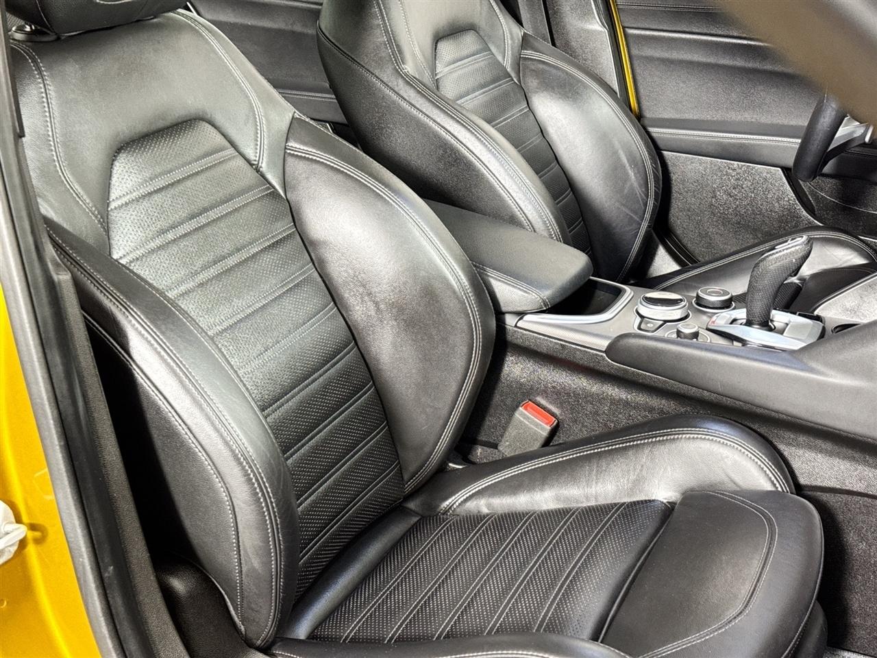 Alfa Romeo Giulia Veloce AWD 2022