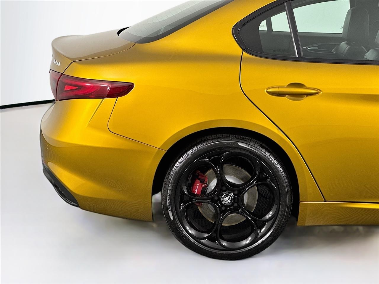 Alfa Romeo Giulia Veloce AWD 2022