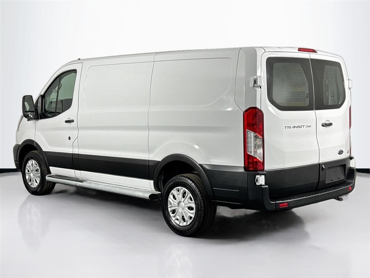 Ford Transit Cargo Van T-250 130" Low Rf 9070 GVWR RWD 2024