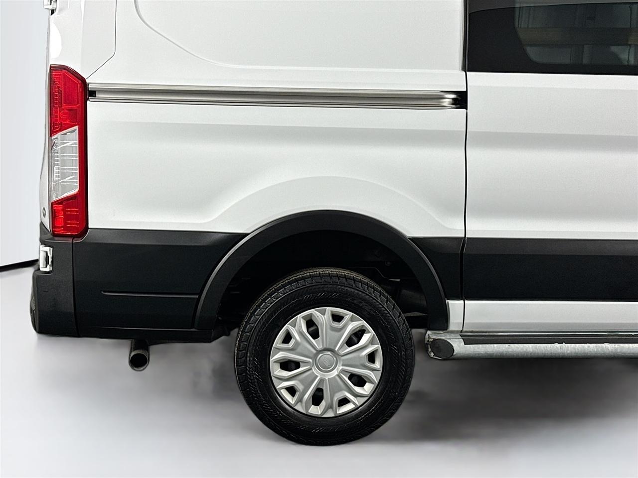 Ford Transit Cargo Van T-250 130" Low Rf 9070 GVWR RWD 2024