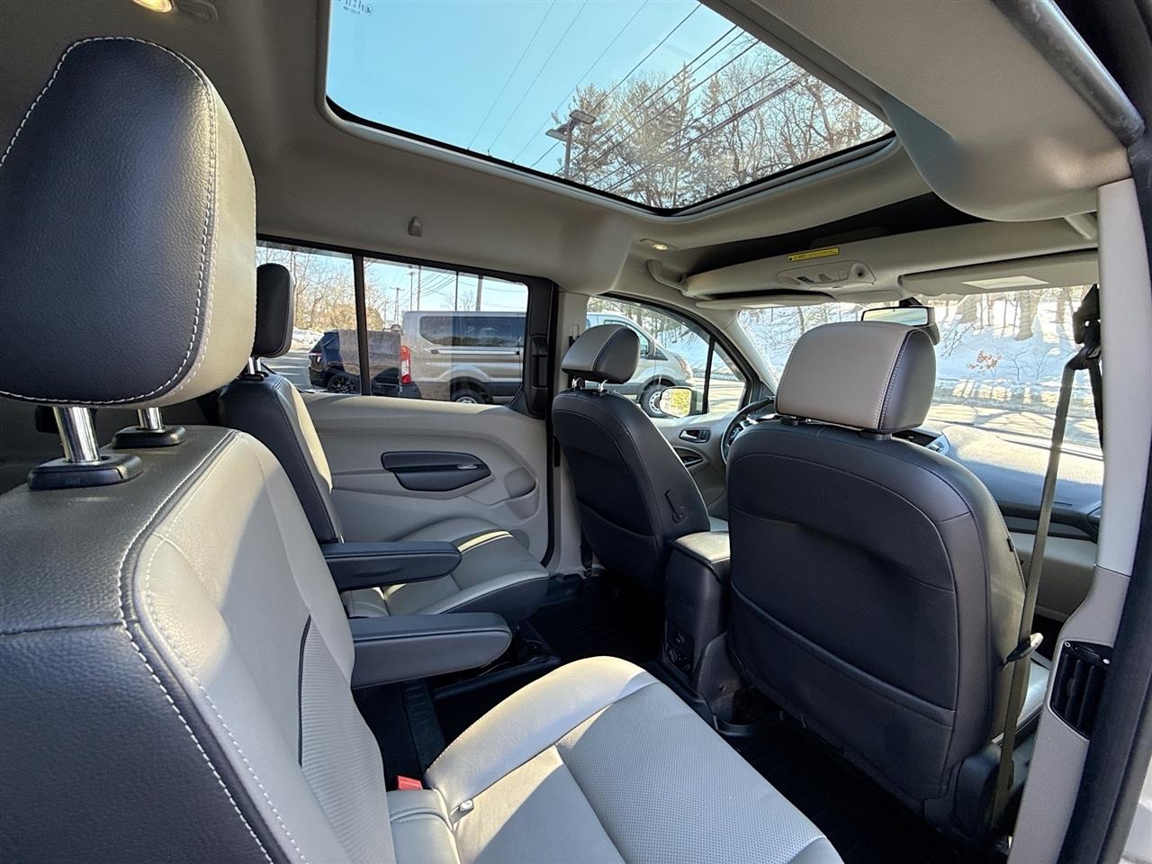 Ford Transit Connect Wagon 4dr Wgn LWB Titanium w/Rear Liftgate 2016