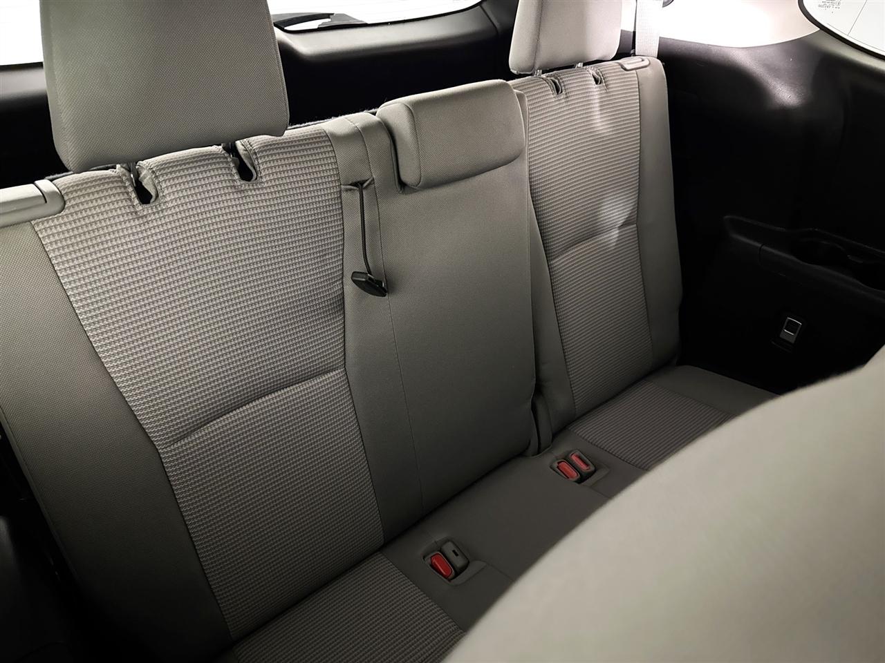 Toyota Highlander LE AWD (Natl) 2022