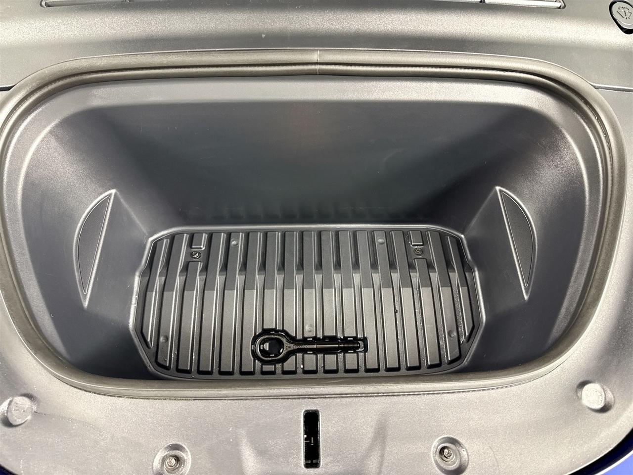 Tesla Model Y Long Range AWD 2023