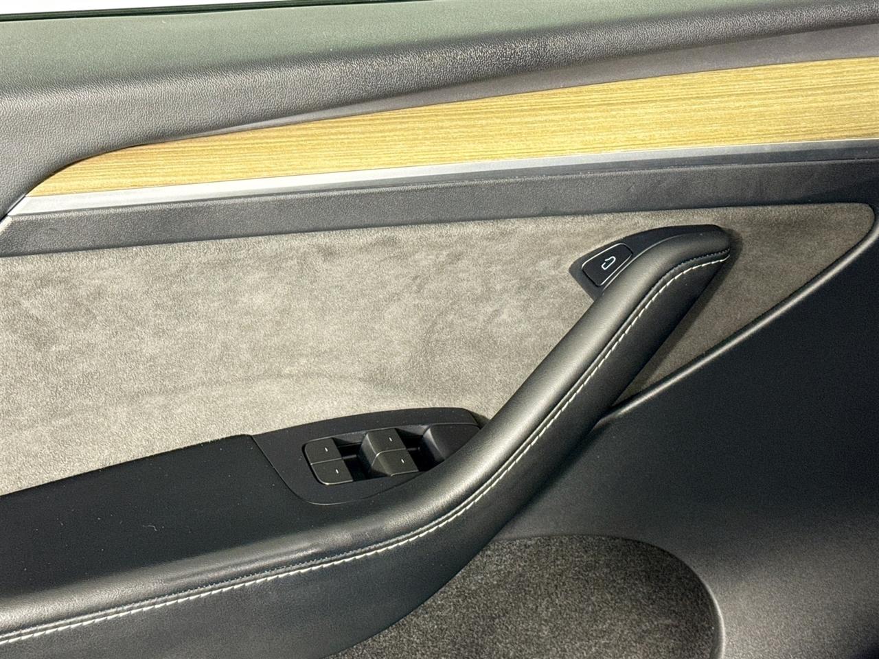 Tesla Model Y Long Range AWD 2023