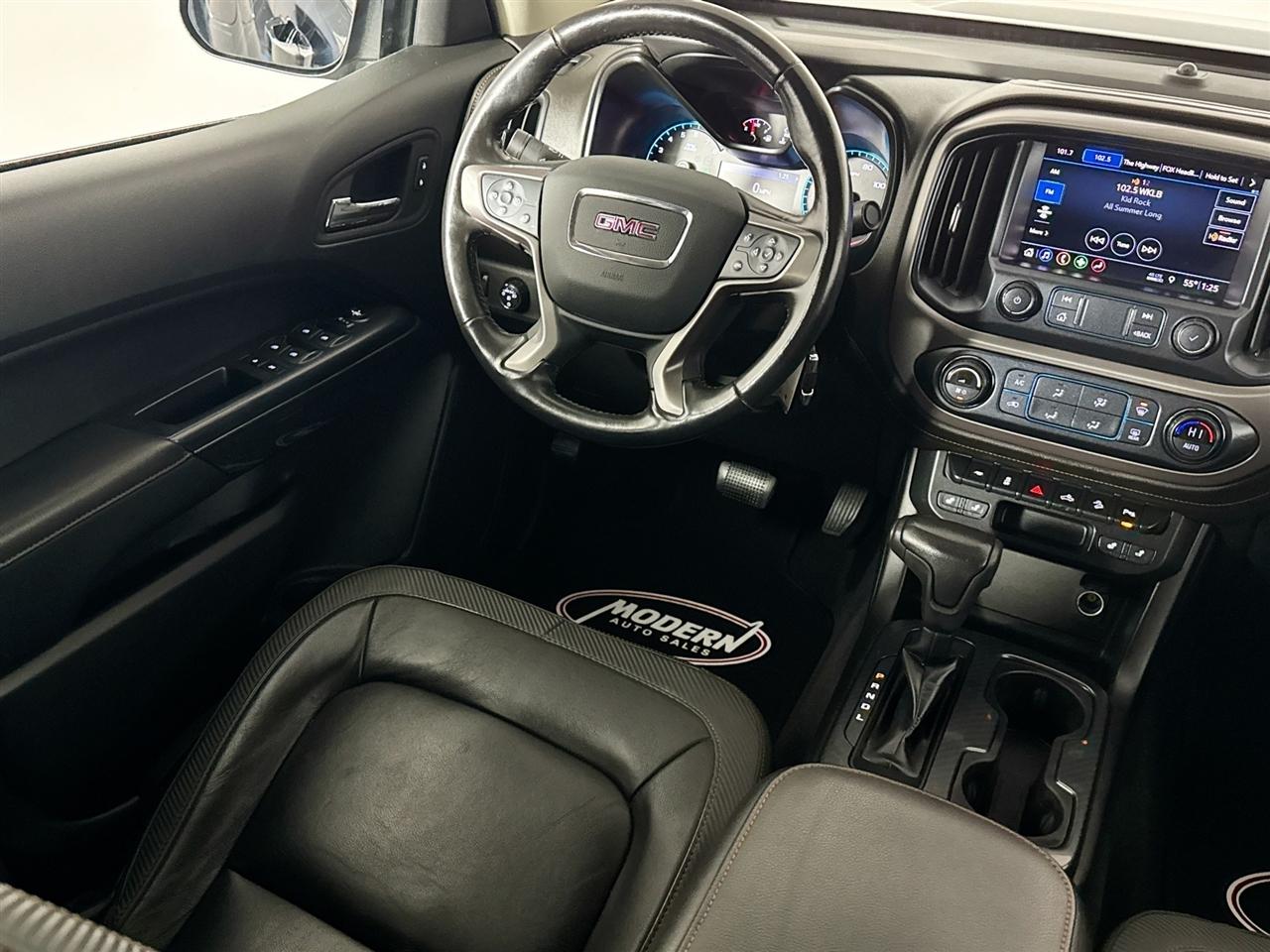 GMC Canyon 4WD Crew Cab 128" AT4 w/Leather 2021