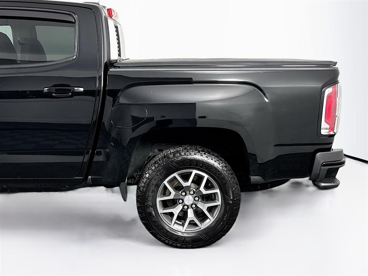 GMC Canyon 4WD Crew Cab 128" AT4 w/Leather 2021