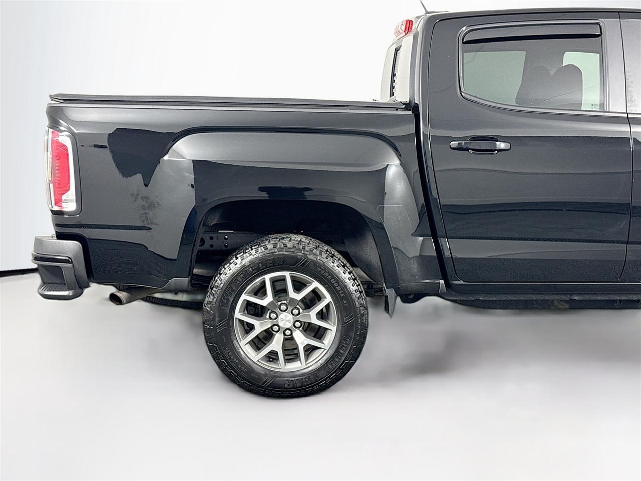 GMC Canyon 4WD Crew Cab 128" AT4 w/Leather 2021
