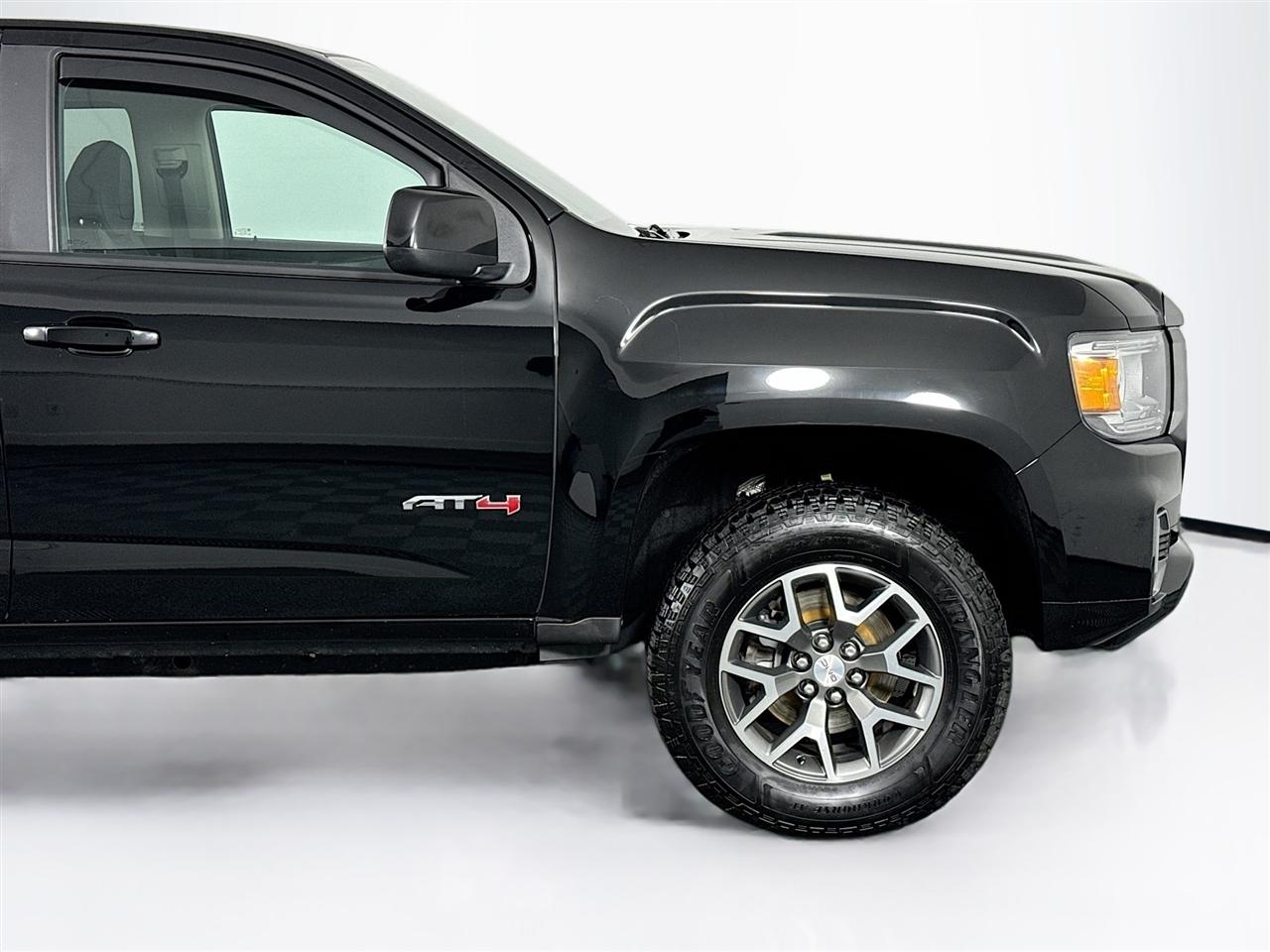 GMC Canyon 4WD Crew Cab 128" AT4 w/Leather 2021