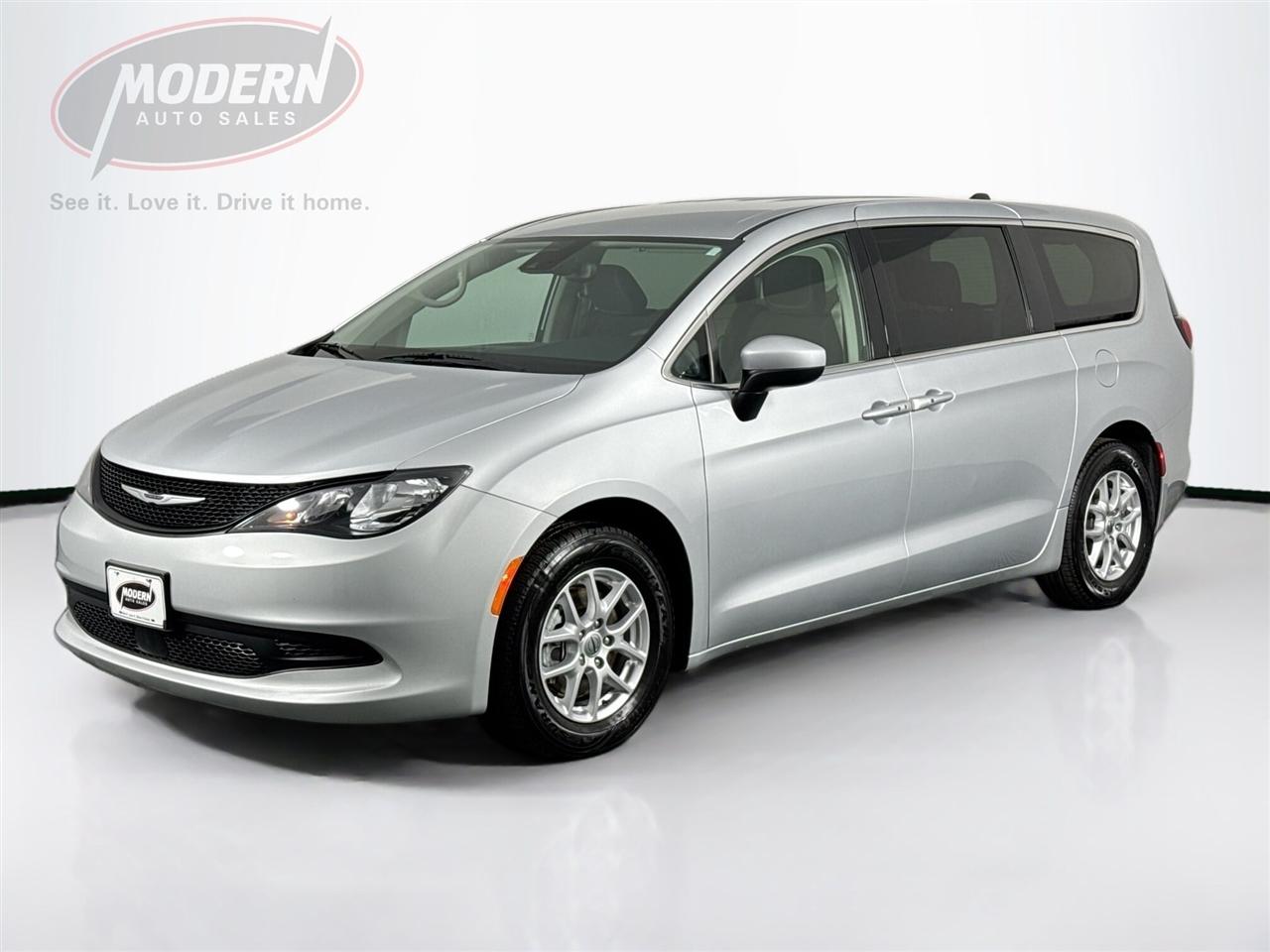 Chrysler Voyager LX FWD 2023