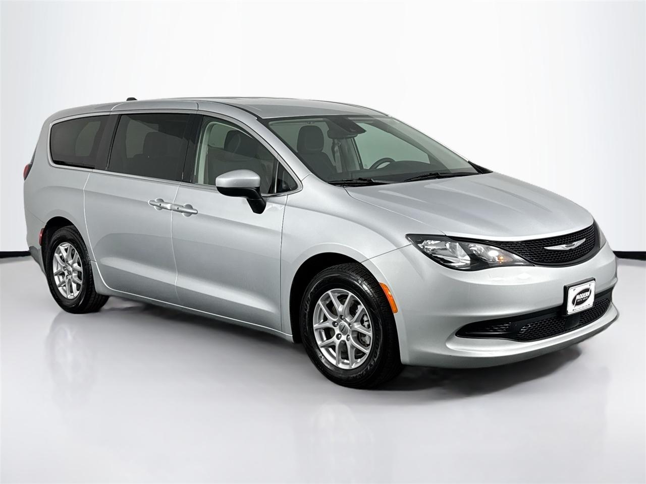 Chrysler Voyager LX FWD 2023