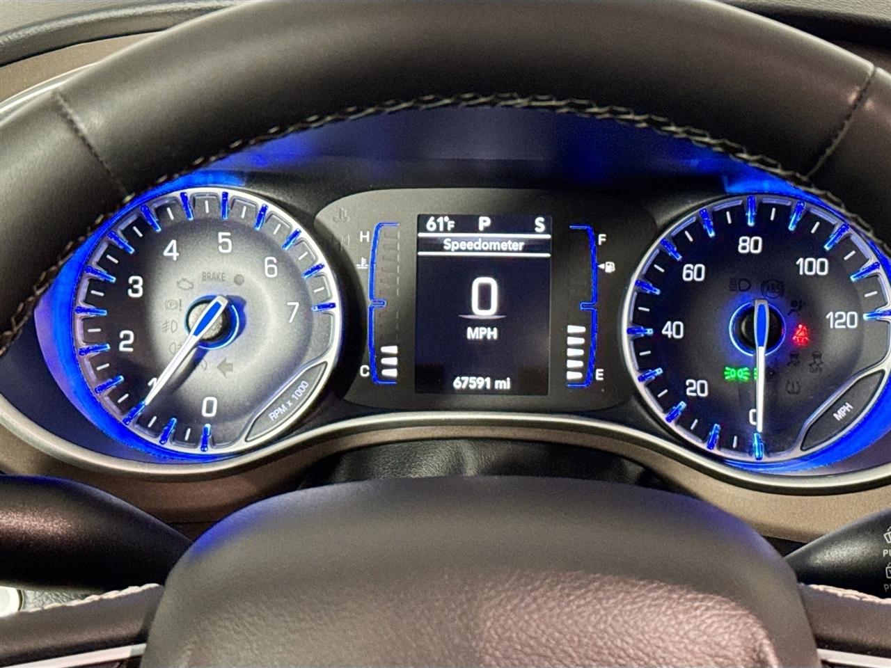 Chrysler Voyager LX FWD 2023