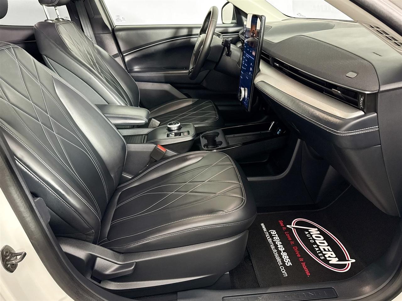 Ford Mustang Mach-E Select AWD 2022