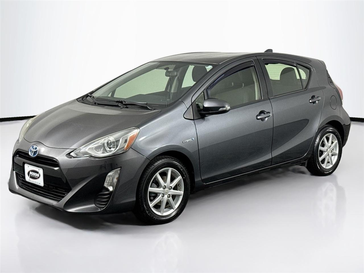 Toyota Prius c 5dr HB Persona Series (Natl) 2016