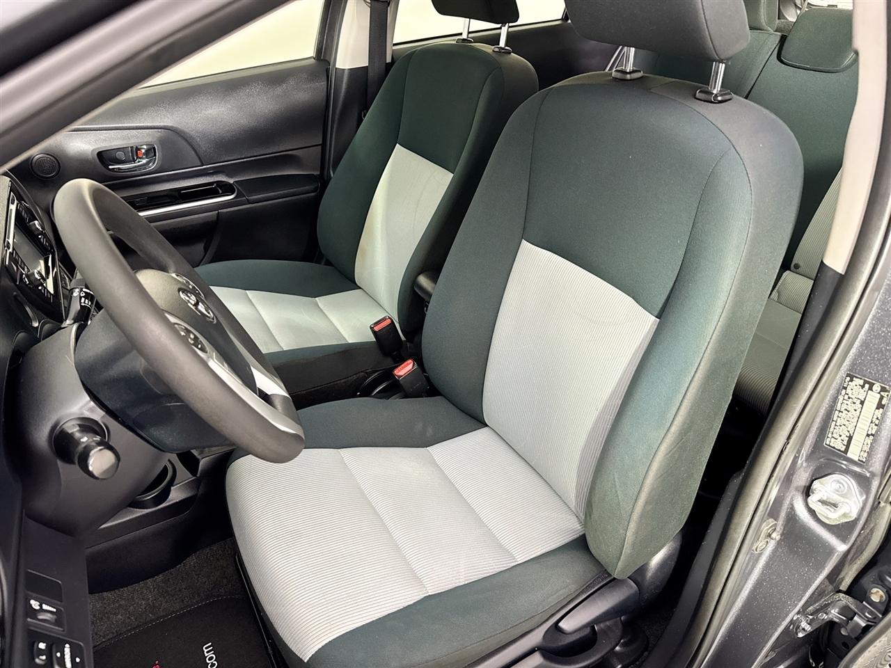 Toyota Prius c 5dr HB Persona Series (Natl) 2016