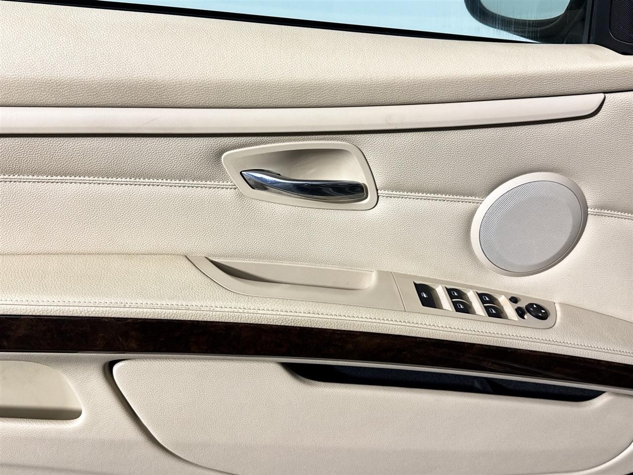 BMW 3 Series 2dr Conv 328i SULEV 2009