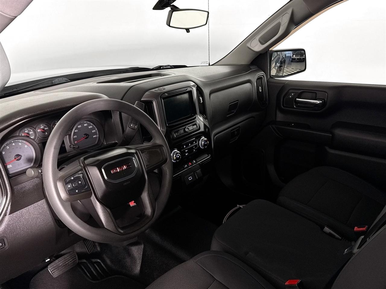 GMC Sierra 1500 4WD Reg Cab 140" 2019