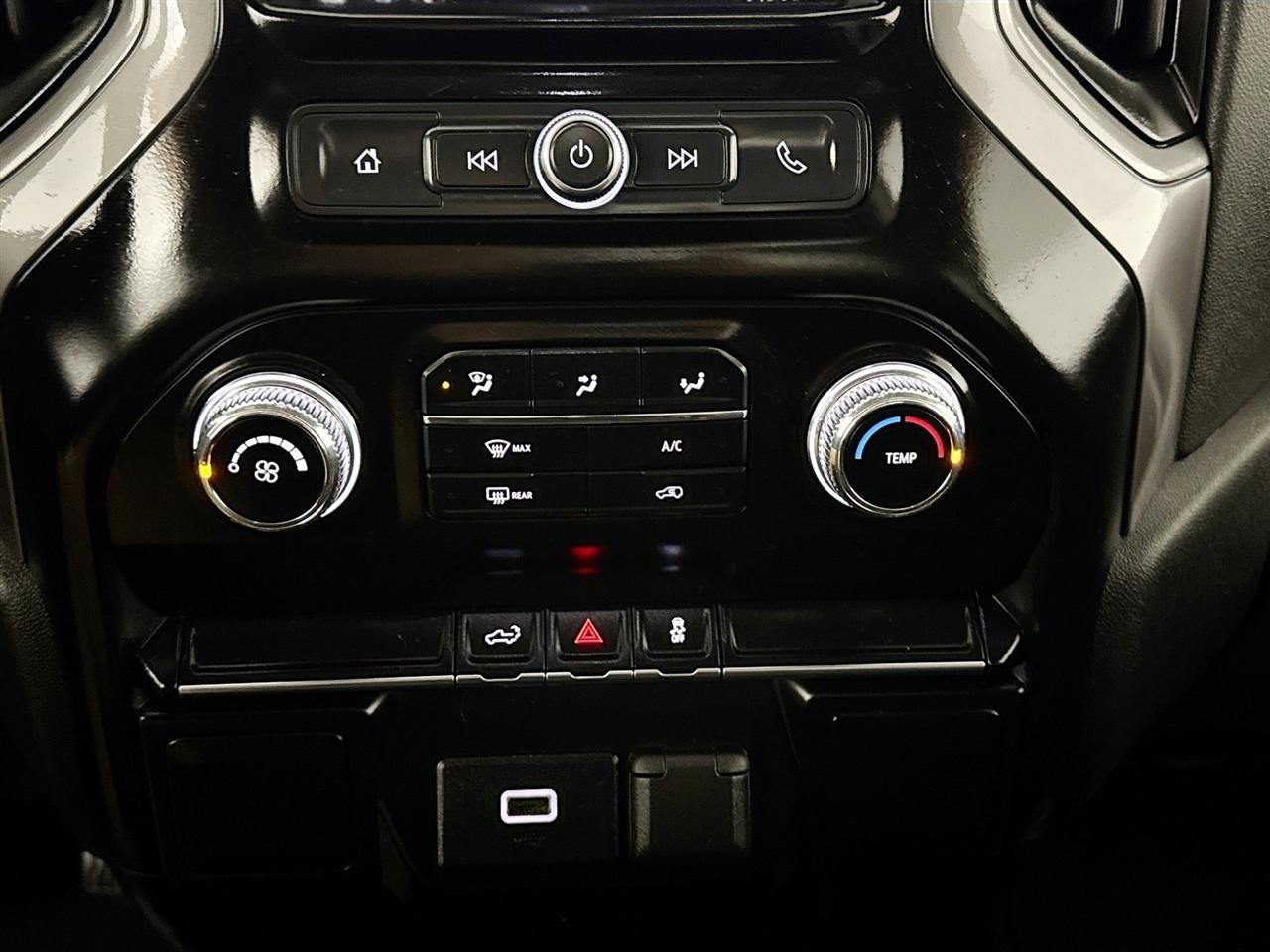 GMC Sierra 1500 4WD Reg Cab 140" 2019