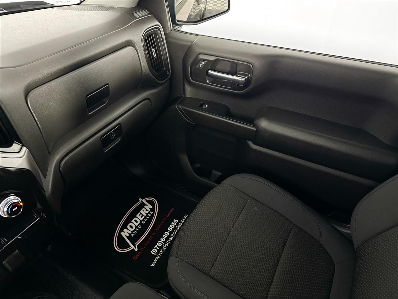 GMC Sierra 1500 4WD Reg Cab 140" 2019