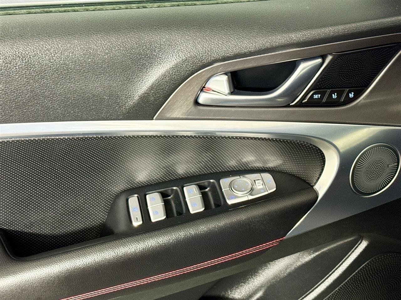 Genesis G70 2.5T AWD 2024