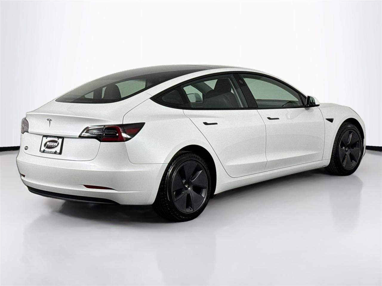 Tesla Model 3 RWD 2023