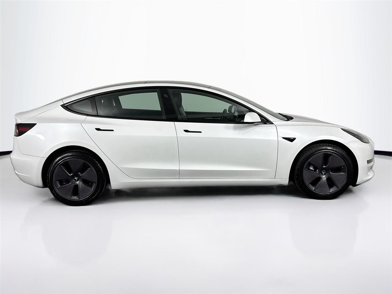 Tesla Model 3 RWD 2023