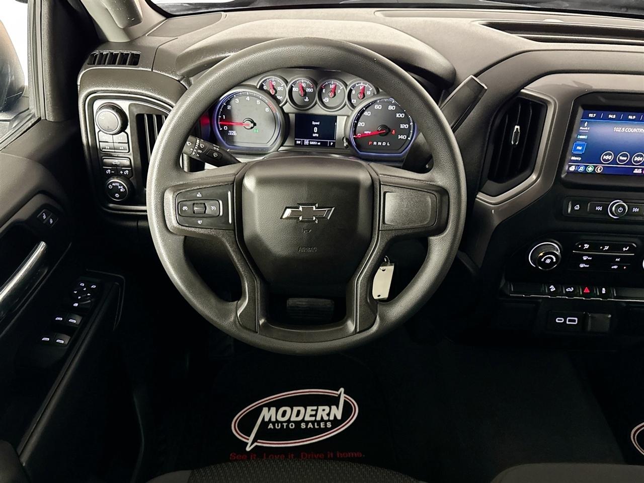 Chevrolet Silverado 1500 4WD Crew Cab 147" Custom Trail Boss 2021