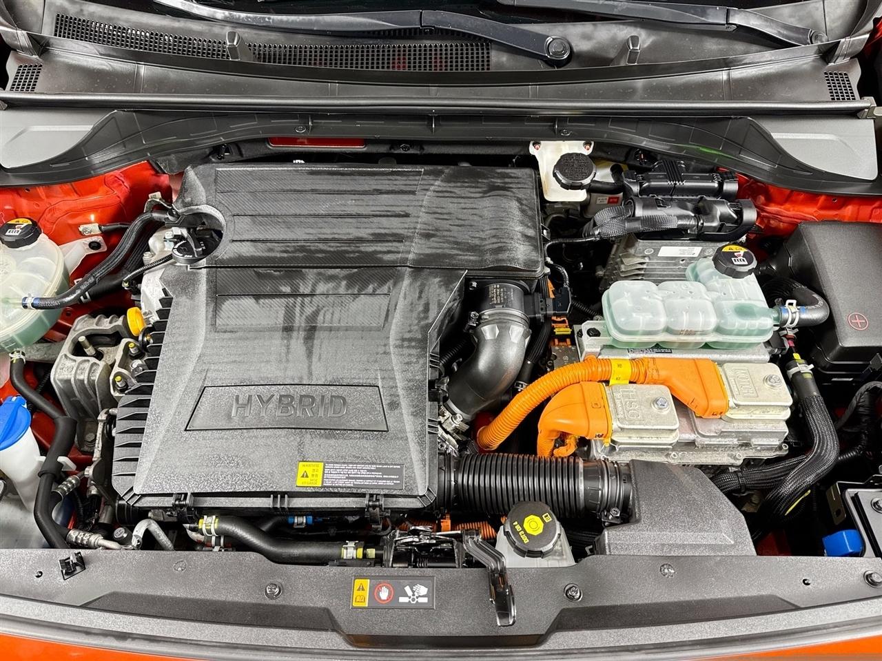 Kia Niro Touring SE FWD 2020