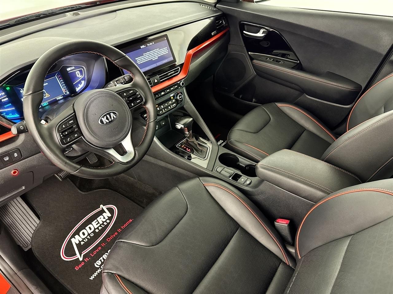 Kia Niro Touring SE FWD 2020