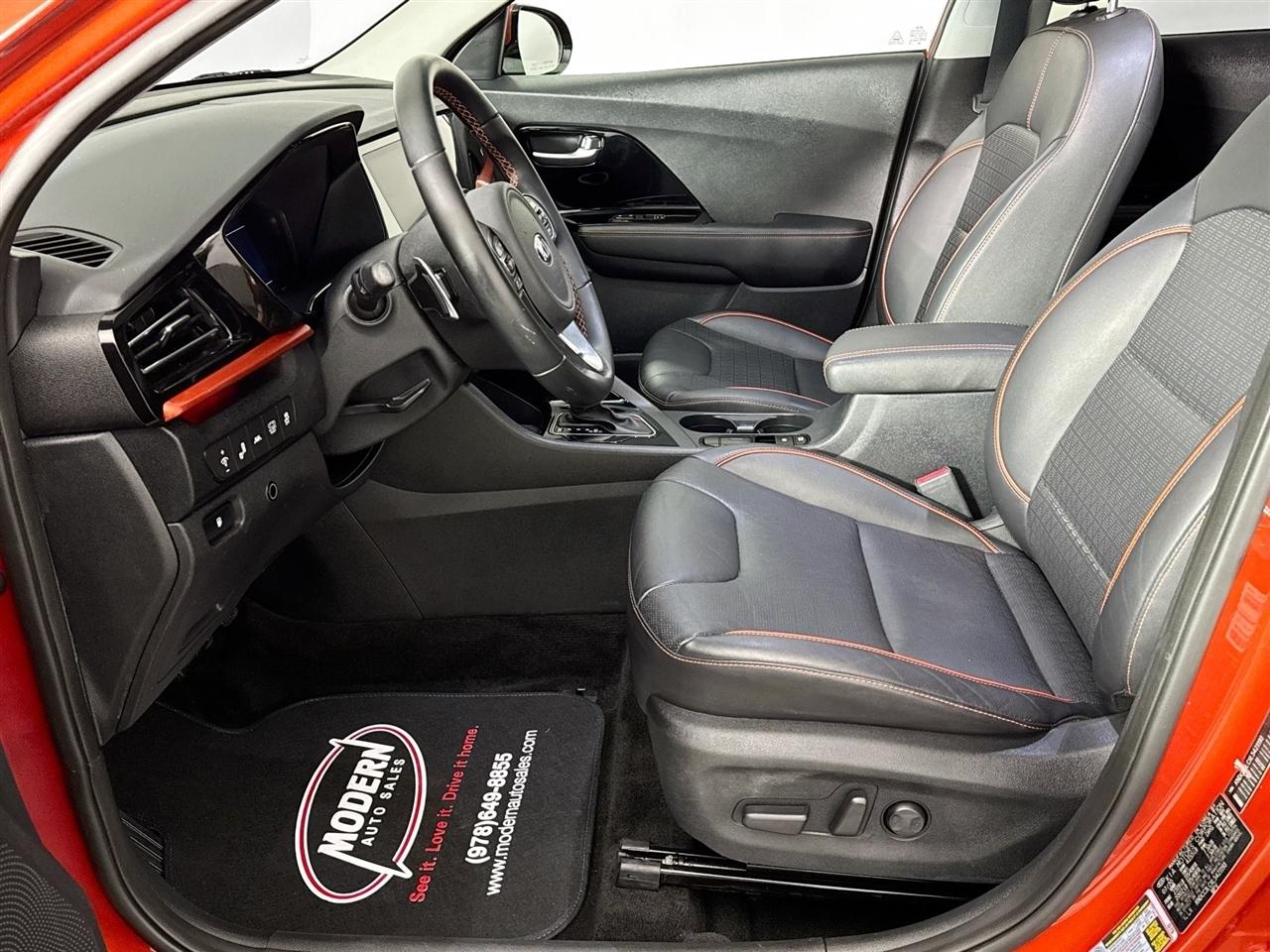 Kia Niro Touring SE FWD 2020