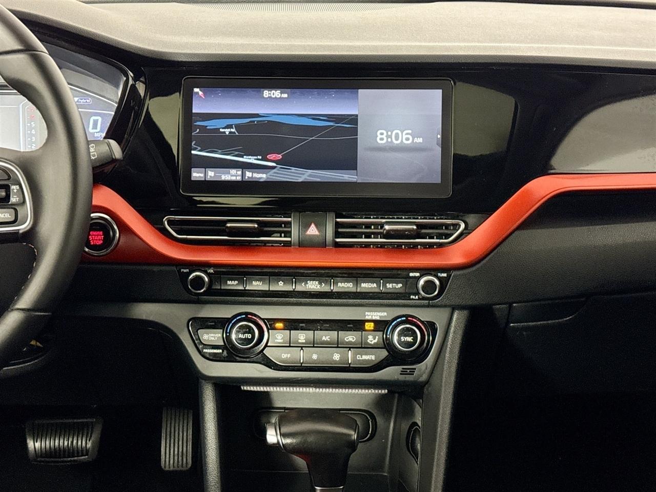 Kia Niro Touring SE FWD 2020