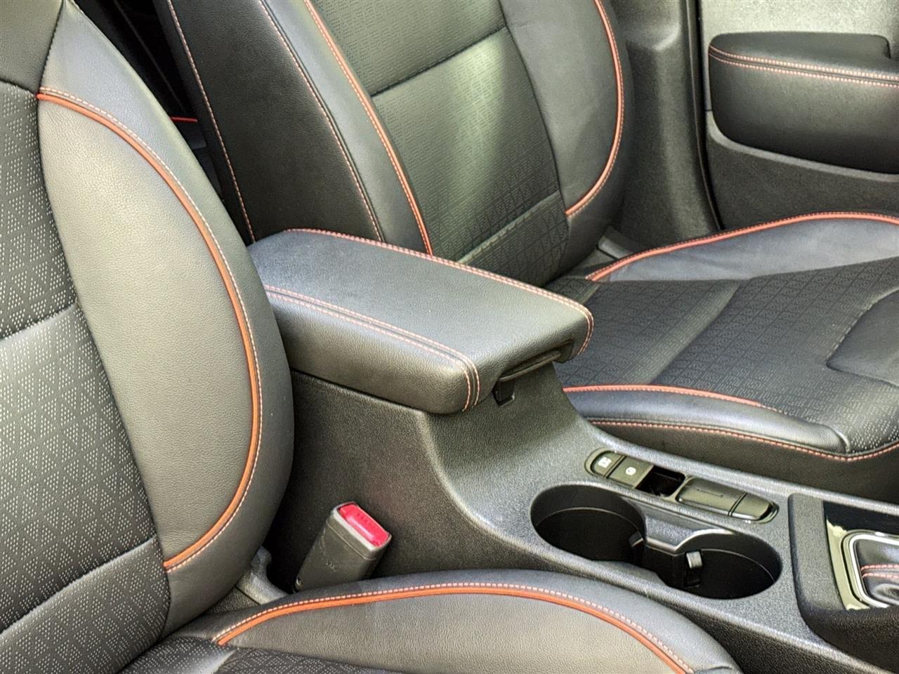 Kia Niro Touring SE FWD 2020