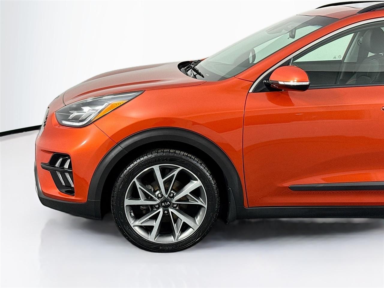 Kia Niro Touring SE FWD 2020