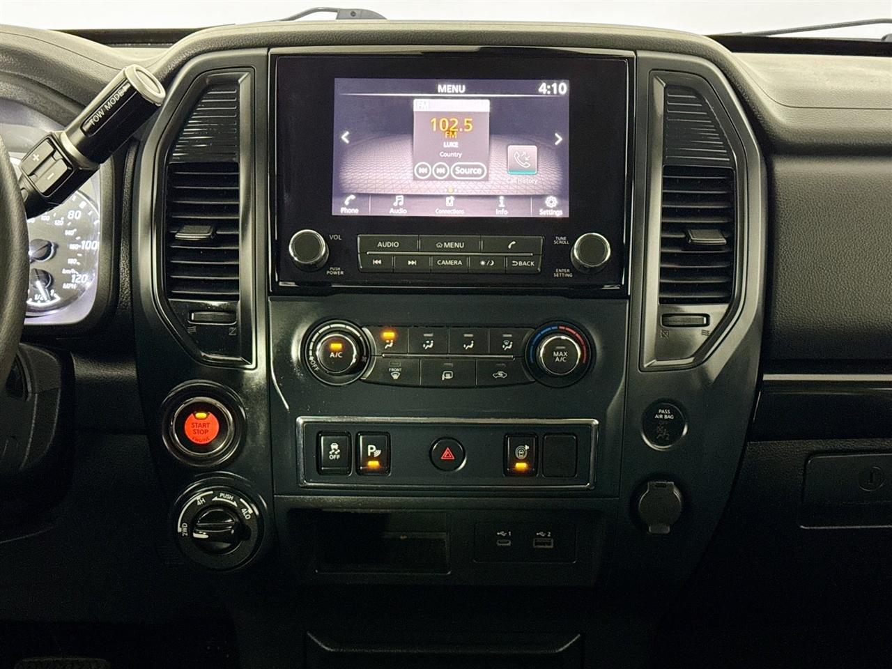 Nissan Titan 4x4 Crew Cab SV 2022