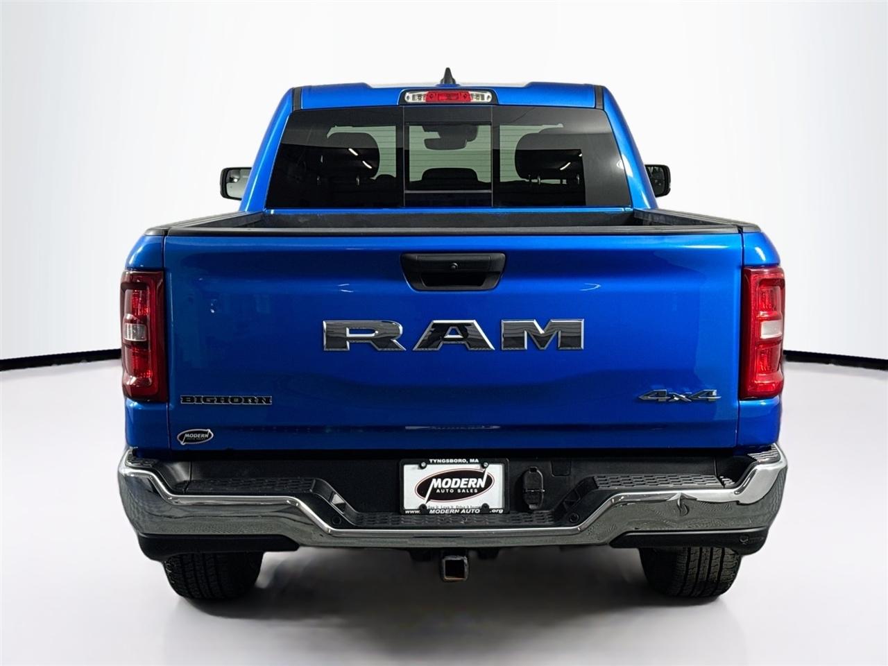 RAM 1500 Big Horn 4x4 Quad Cab 6'4" Box 2025
