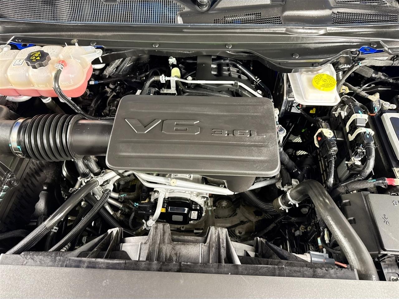 RAM 1500 Big Horn 4x4 Quad Cab 6'4" Box 2025