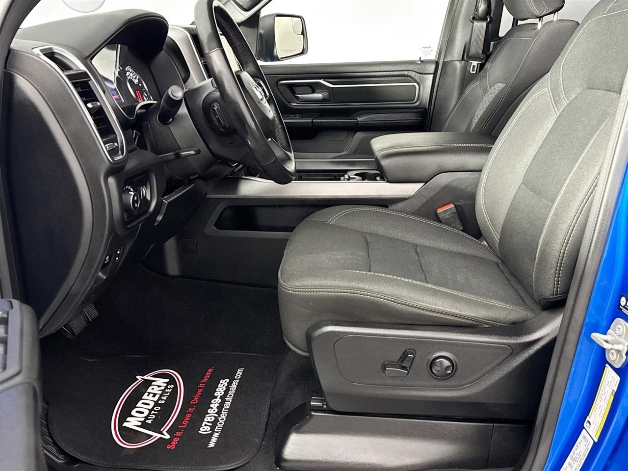 RAM 1500 Big Horn 4x4 Quad Cab 6'4" Box 2025