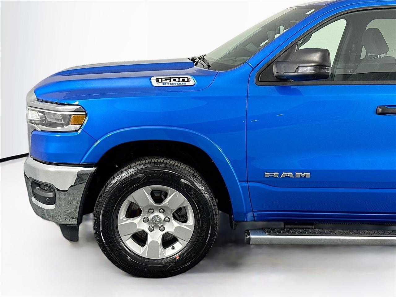 RAM 1500 Big Horn 4x4 Quad Cab 6'4" Box 2025