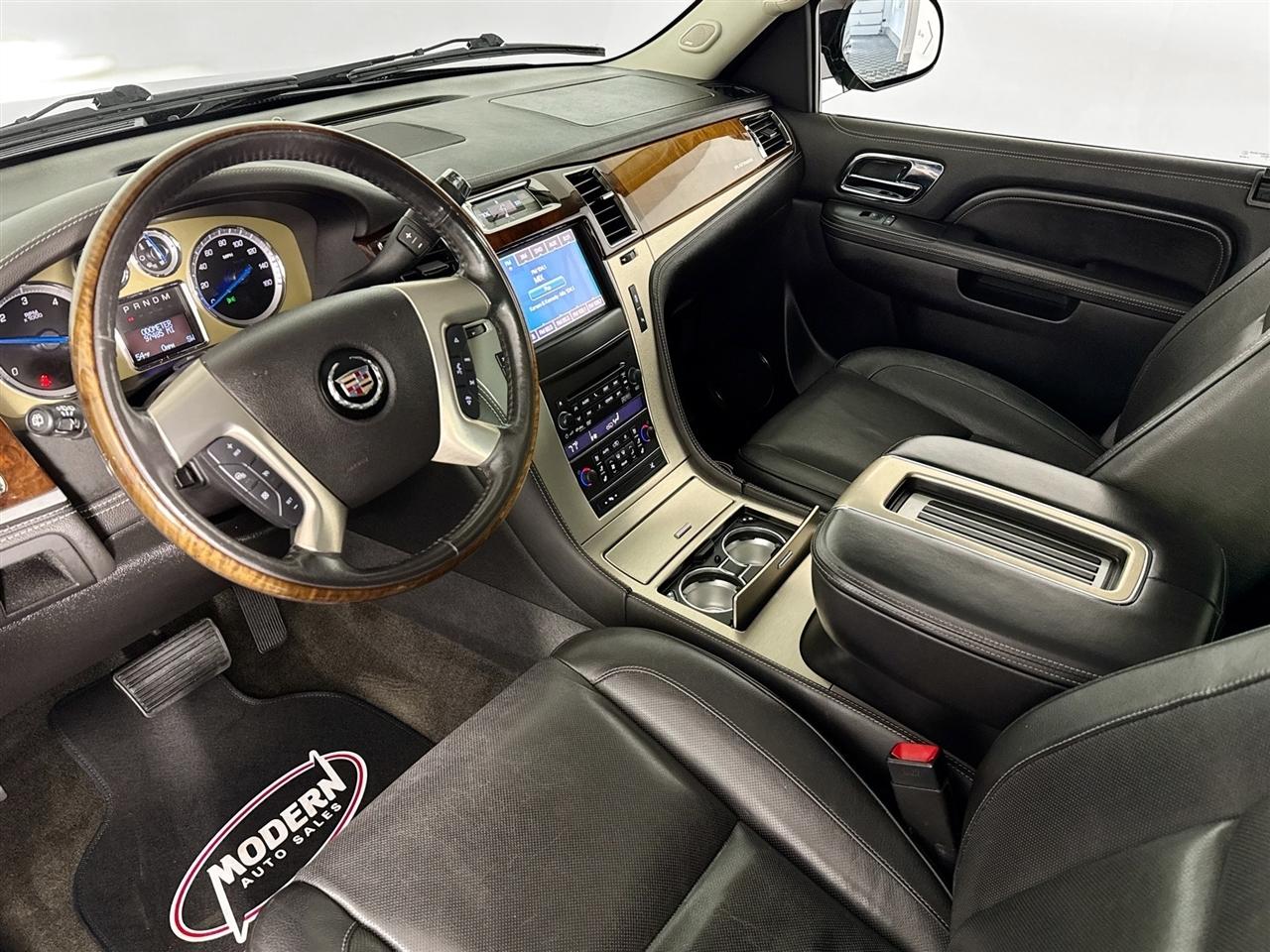 Cadillac Escalade AWD 4dr Platinum 2014