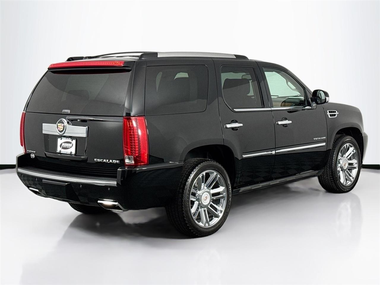 Cadillac Escalade AWD 4dr Platinum 2014