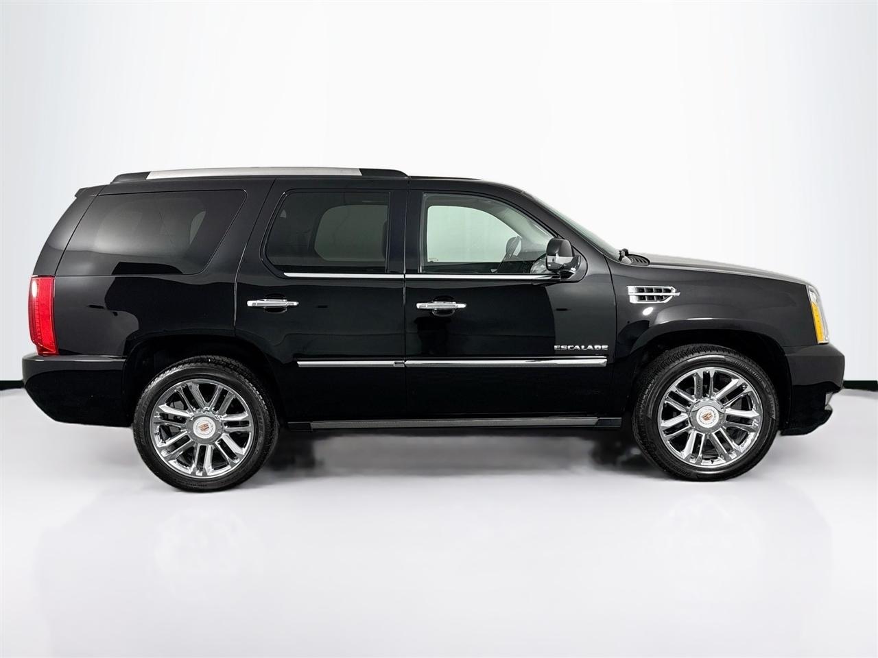 Cadillac Escalade AWD 4dr Platinum 2014