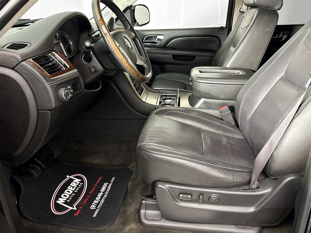 Cadillac Escalade AWD 4dr Platinum 2014