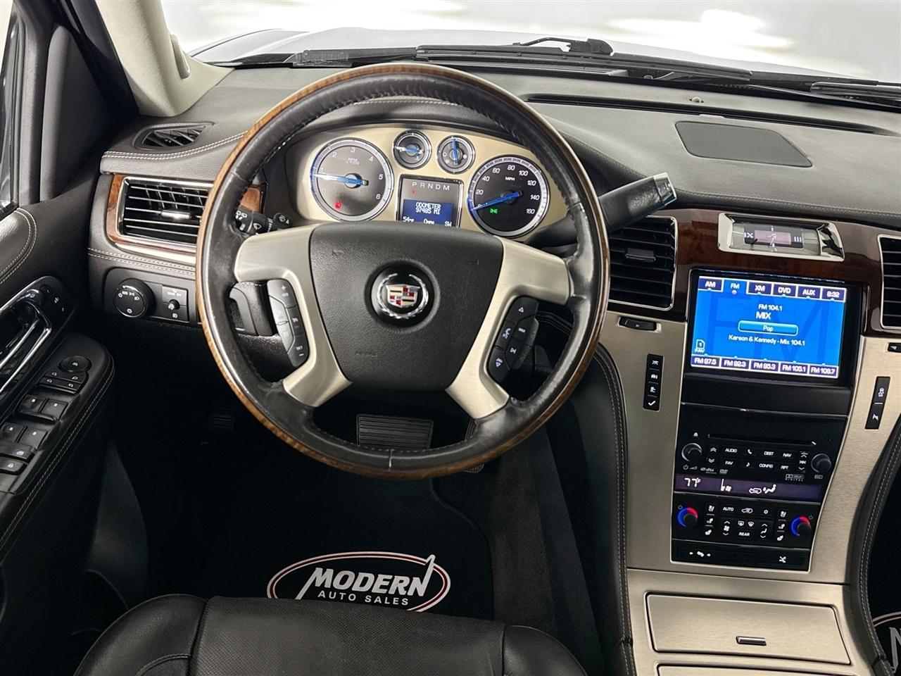 Cadillac Escalade AWD 4dr Platinum 2014